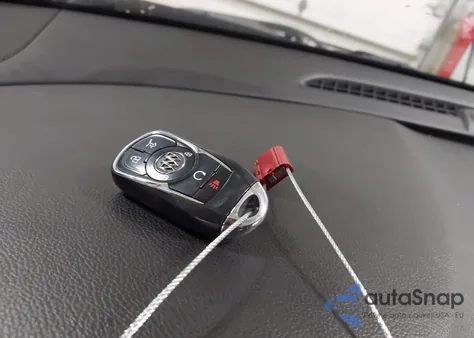 2017 Buick Envision Essence z USA, uszkodzony, nr VIN LRBFXDSA2HD085350